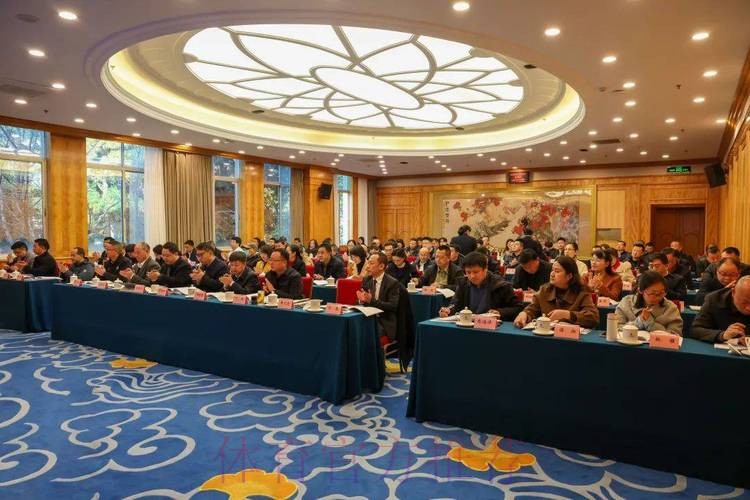 云南体育局长会议举行 云南体育局长会议举行